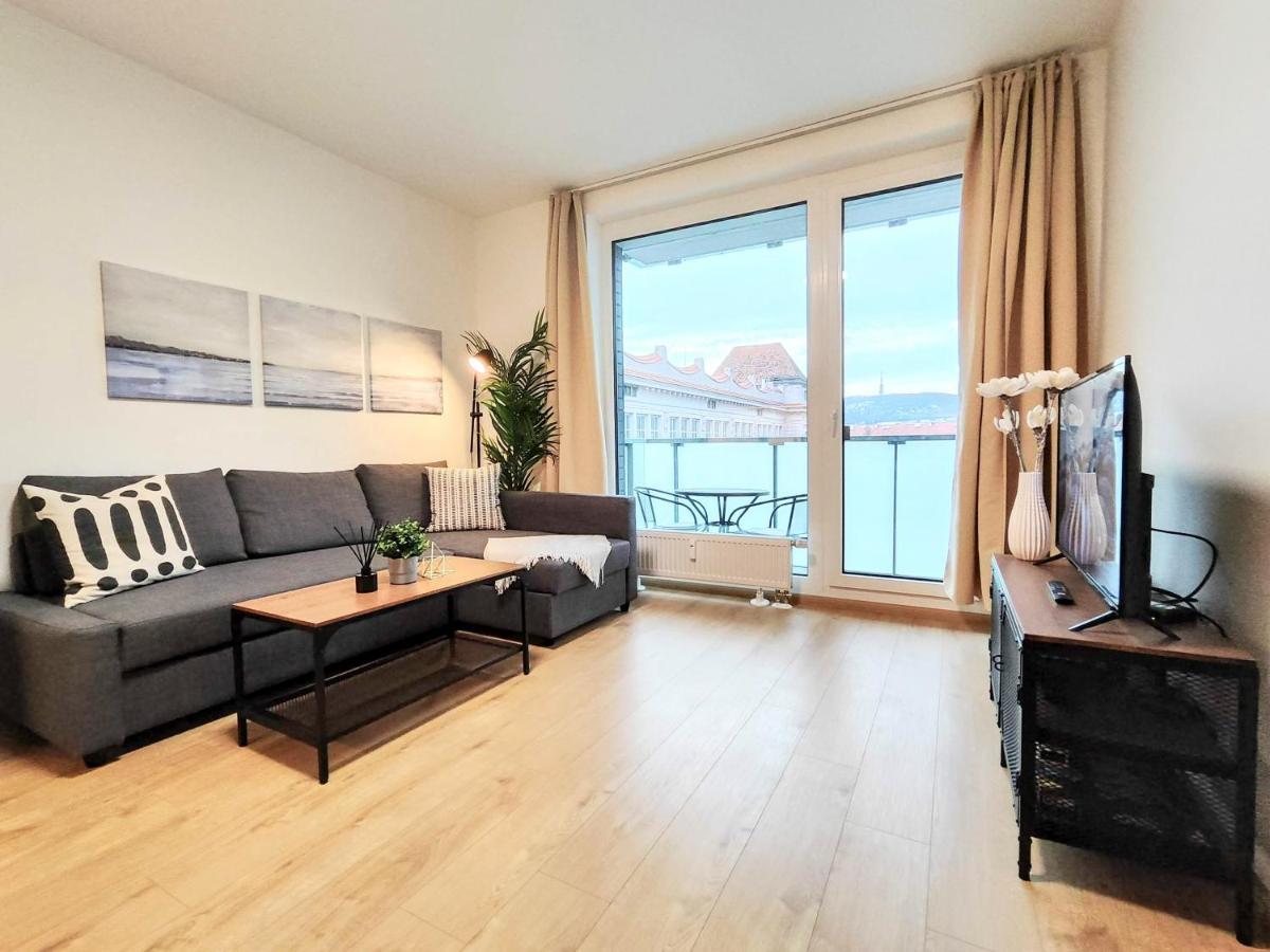 Yarn - Brand New - Free Parking - Balcony With City View - Central Shopping Mall Братислава Экстерьер фото
